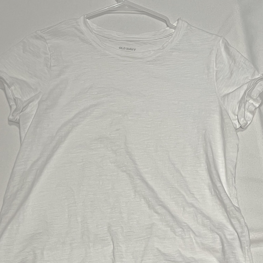 Old navy plain white tee